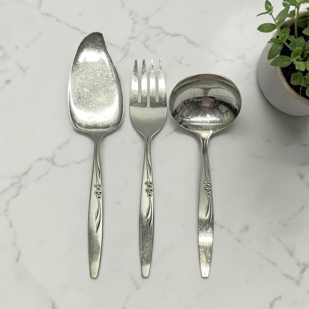 Vintage Oneida Community Silverplate Enchantment Gentle Rose Serving Set Of 3